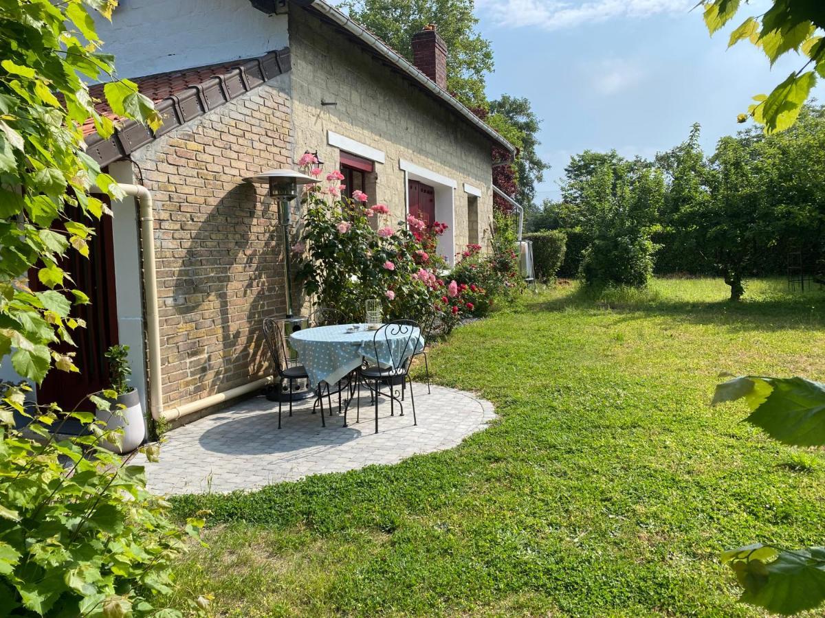Studio Epicea Avec Jardin Dans Charmante Propriete Мери-сюр-Уаз Экстерьер фото